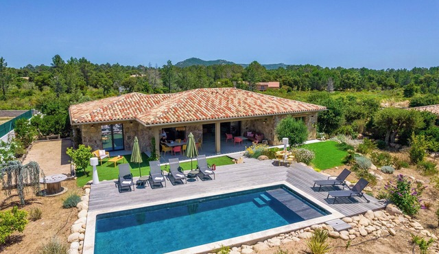 Villa Lubama 2, Entre mer et Montagne, Villa Neuve Prestations Haut Standing