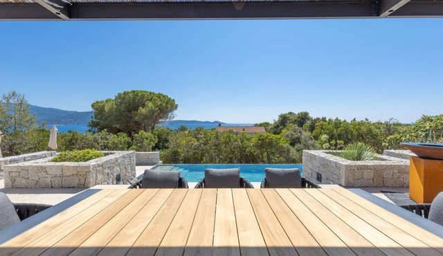 VILLA MAGUY – 3 Bedrooms, Swimming Pool, Quiet and Secluded Location
