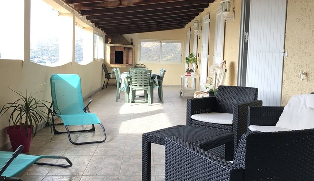 Villa Pour 8 Personnes, Située au Calme à 15 Minutes des Plages