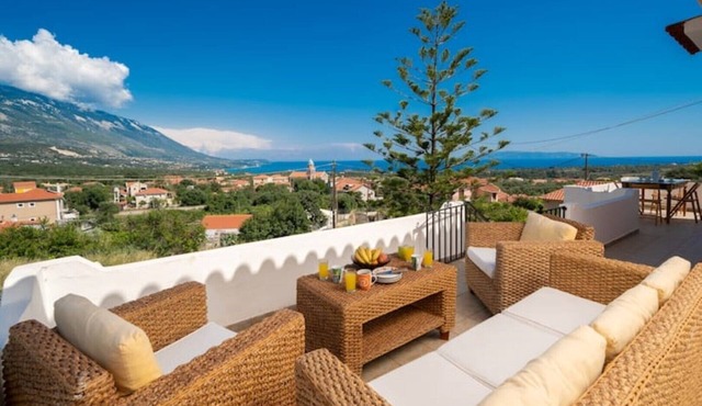 Villa Stunning Views