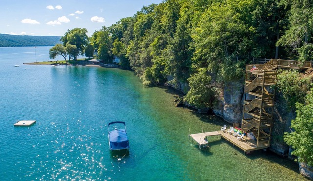 Visit this Beautiful Lakehouse on Skaneateles Lake!