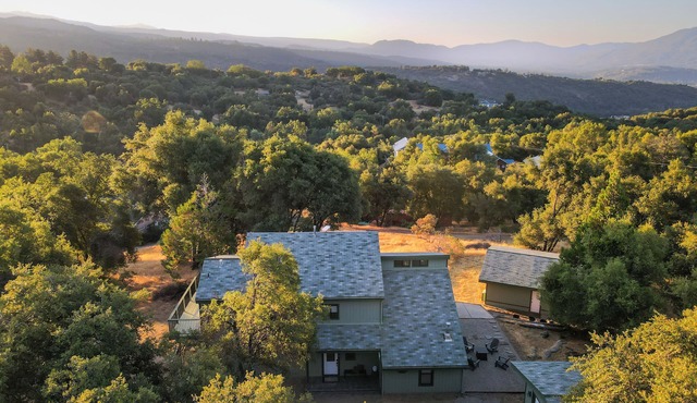 Vista Verde: Yosemite - Sleeps 12 - Game Room - Spa