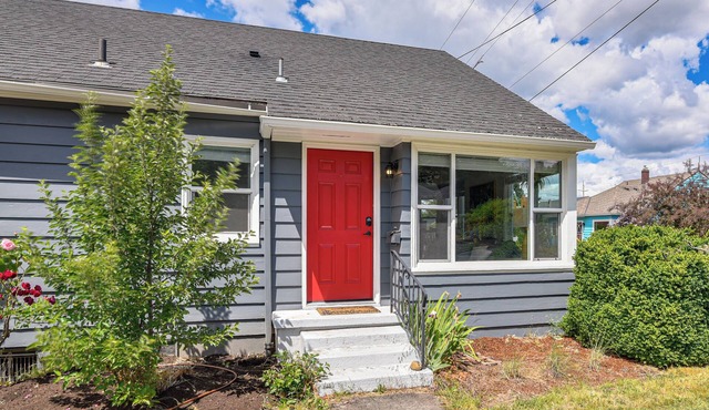 Walkable North Portland Home Near Peninsula Park