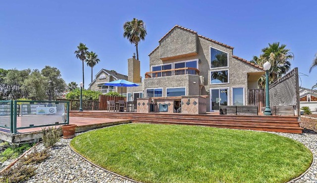 Waterfront Discovery Bay Home: Outdoor Bar & Dock