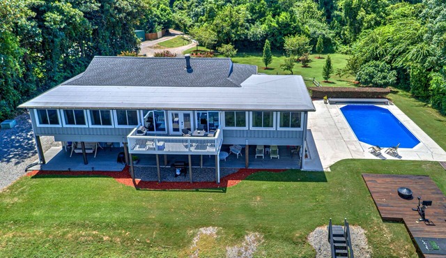 Waterfront Haven~7 Mins to Masters~Pool~Kayak~BBQ