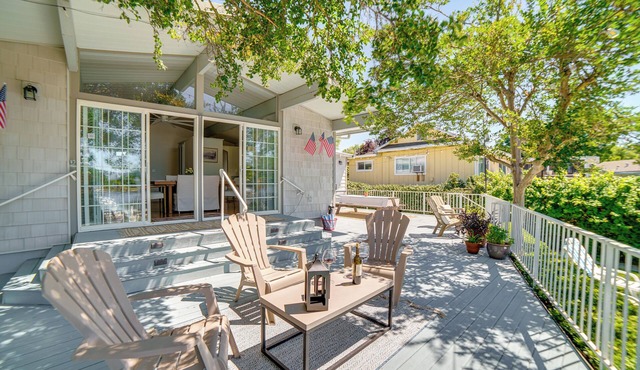 Waterfront Lakeport Vacation Rental w/Boat Dock!