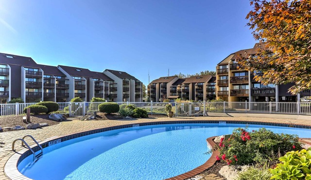 Waterfront Port Clinton Condo w/Pool Access!