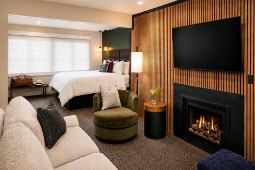 Wayside Inn