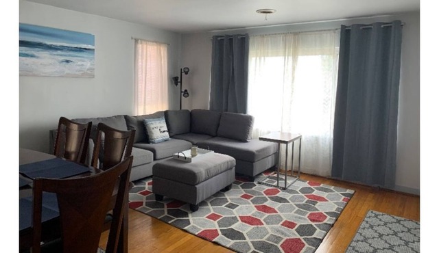 WHITING SPACIOUS 2 BEDROOM APARTMENT