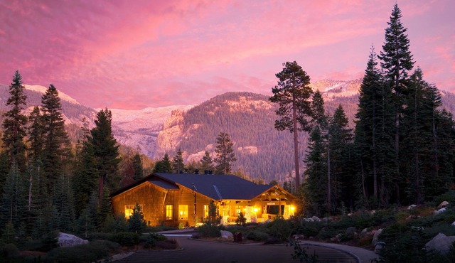 Wuksachi Lodge