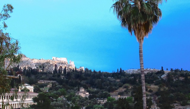 Y guest house an alternative under acropolis hill
