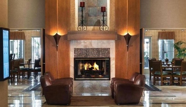 Your Gateway to Scottsdale's Wonders: Elegant Suites Await! Paws Friendly, Pool
