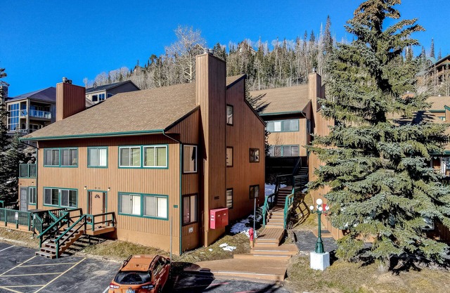Chalet Village 