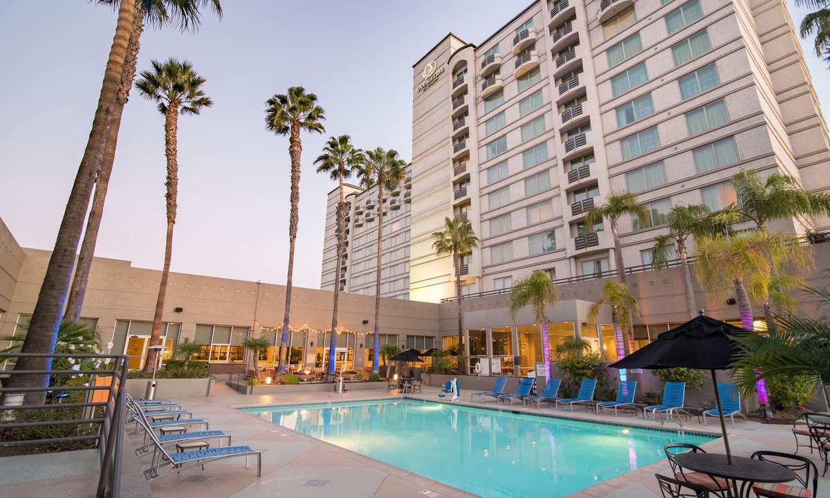 Mission Valley Hotel | DoubleTree by Hilton San Diego-Mission Valley