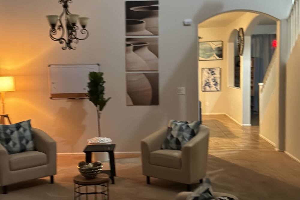 Copper Basin House | Get comfortable and enjoy plenty of extra room at this spacious luxury home