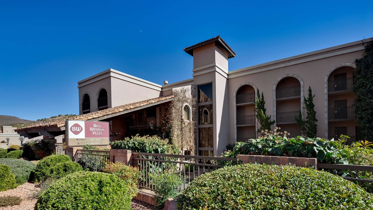 Photo of Buildings in Uptown Sedona