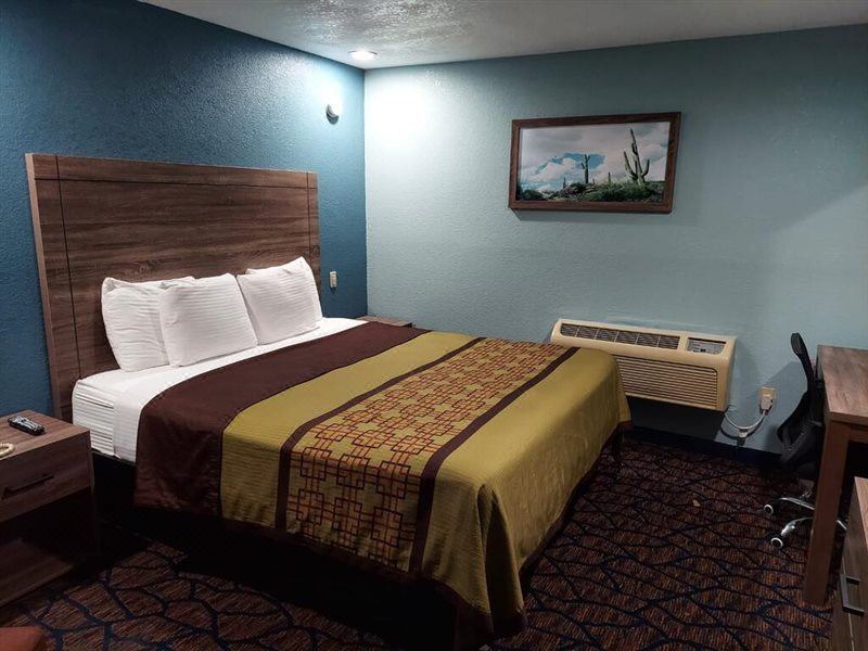 Photo of Bedroom in Barstow
