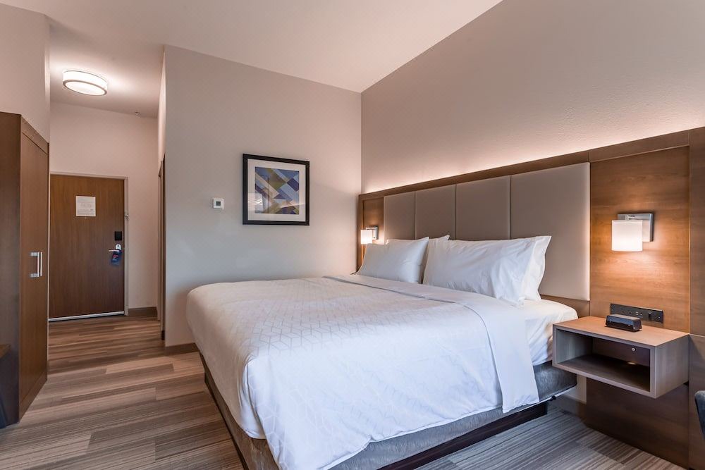Photo of Bedroom in Crosswoods
