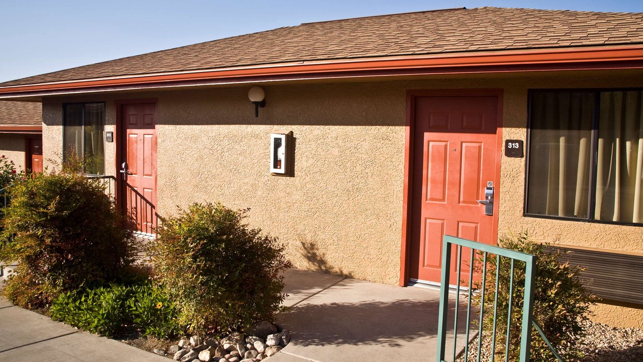 Photo of Buildings in Cottonwood