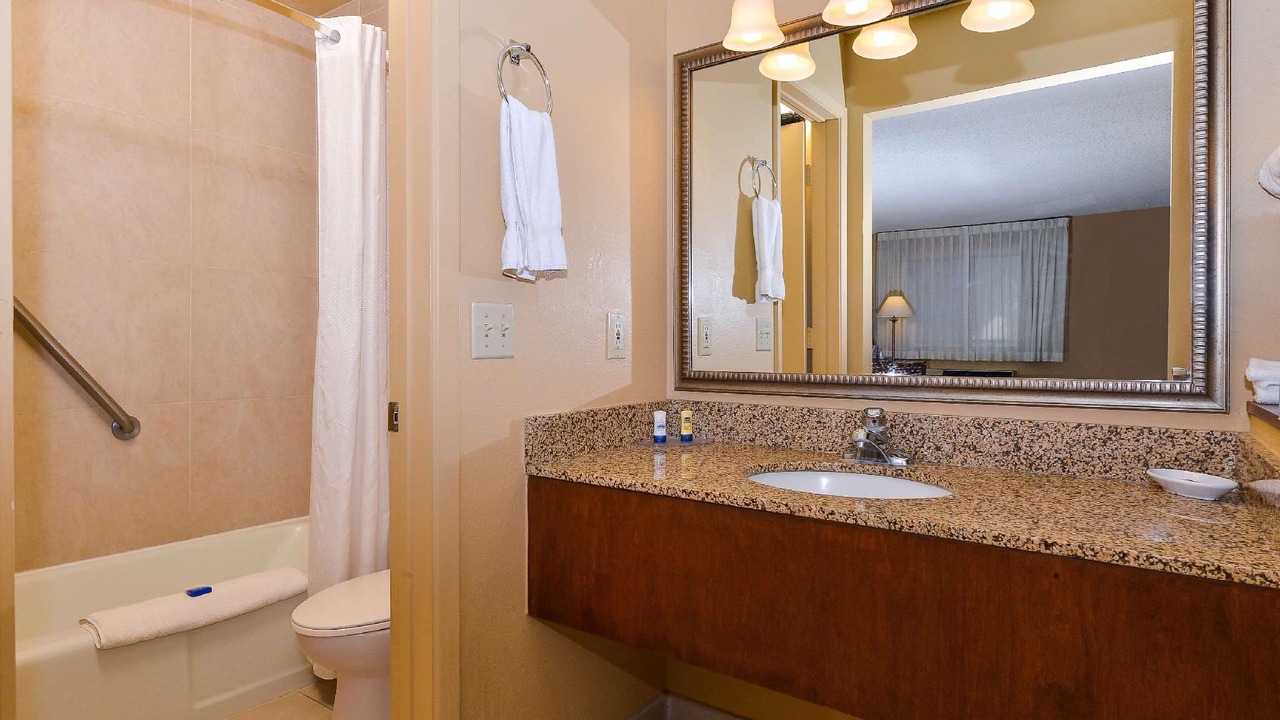 Photo of Bathroom in Cottonwood