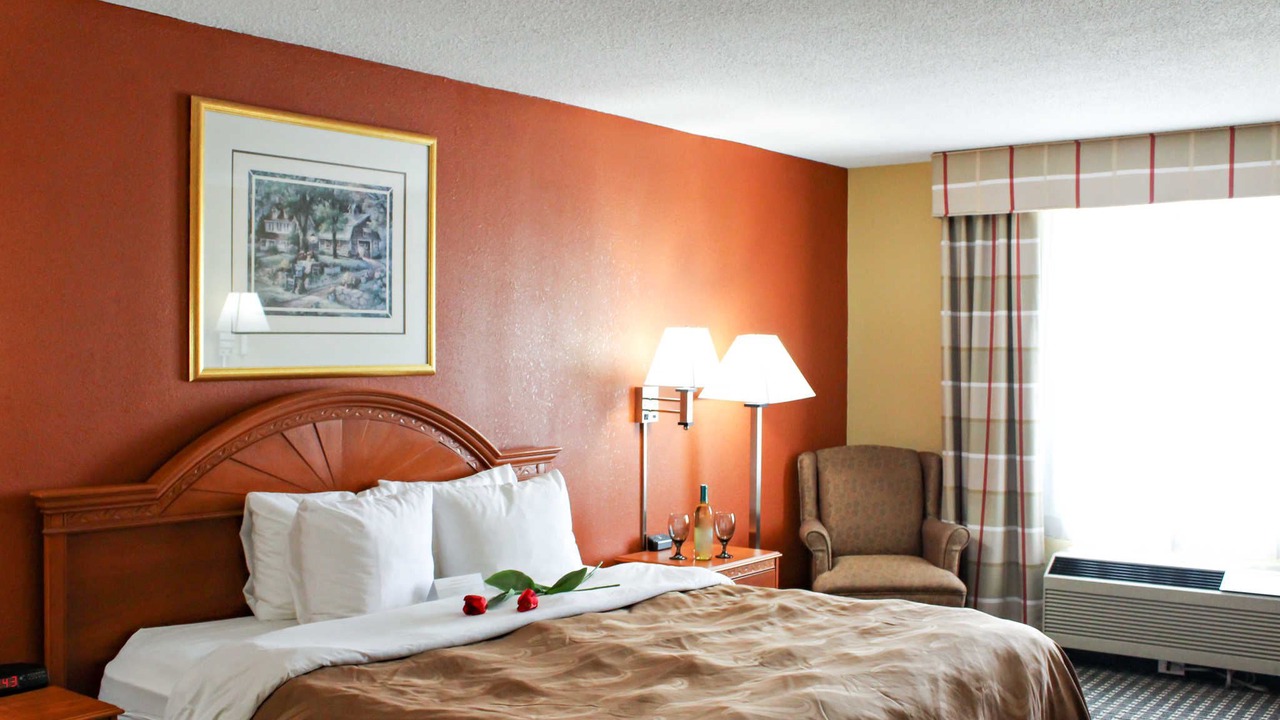 Photo of Bedroom in Sharonville