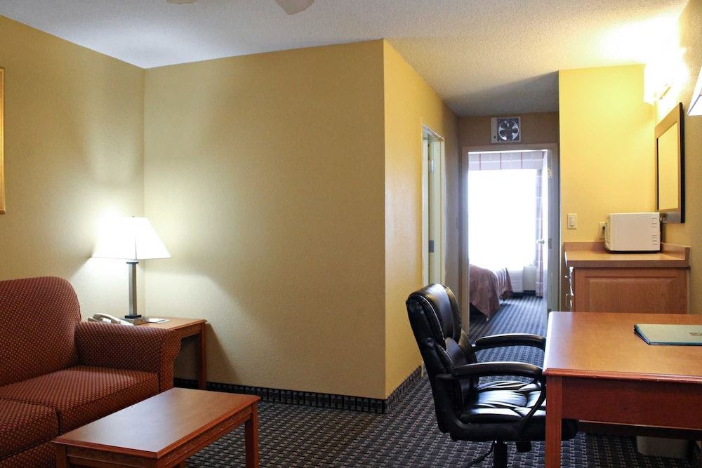 Photo of Livingroom in Sharonville