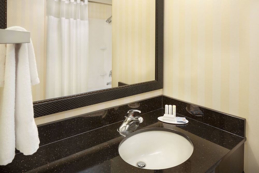 Photo of Bathroom in Kingsburg