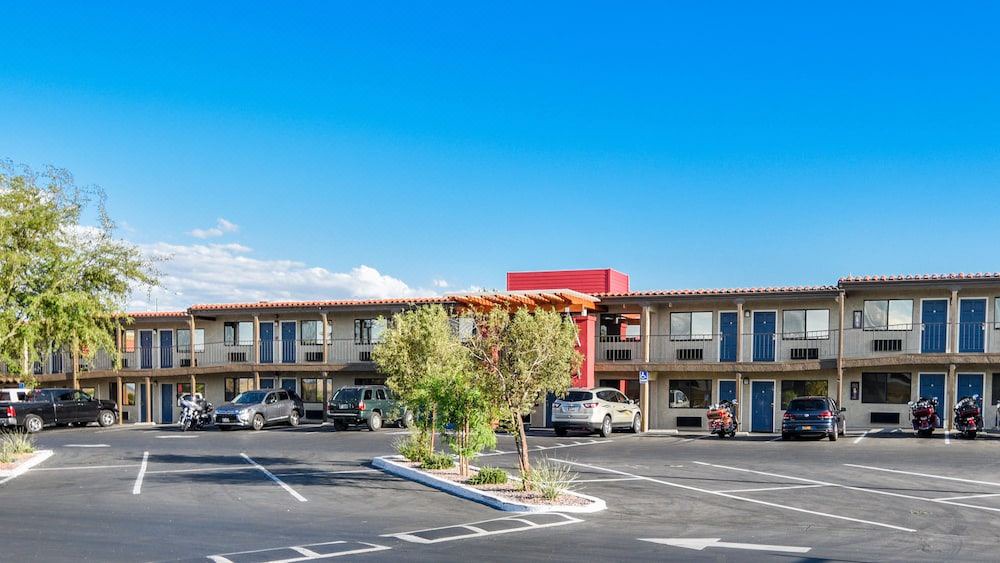 Photo of Buildings in Barstow