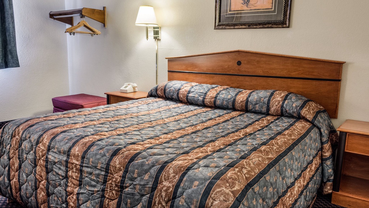 Photo of Bedroom in North Camellia Acres