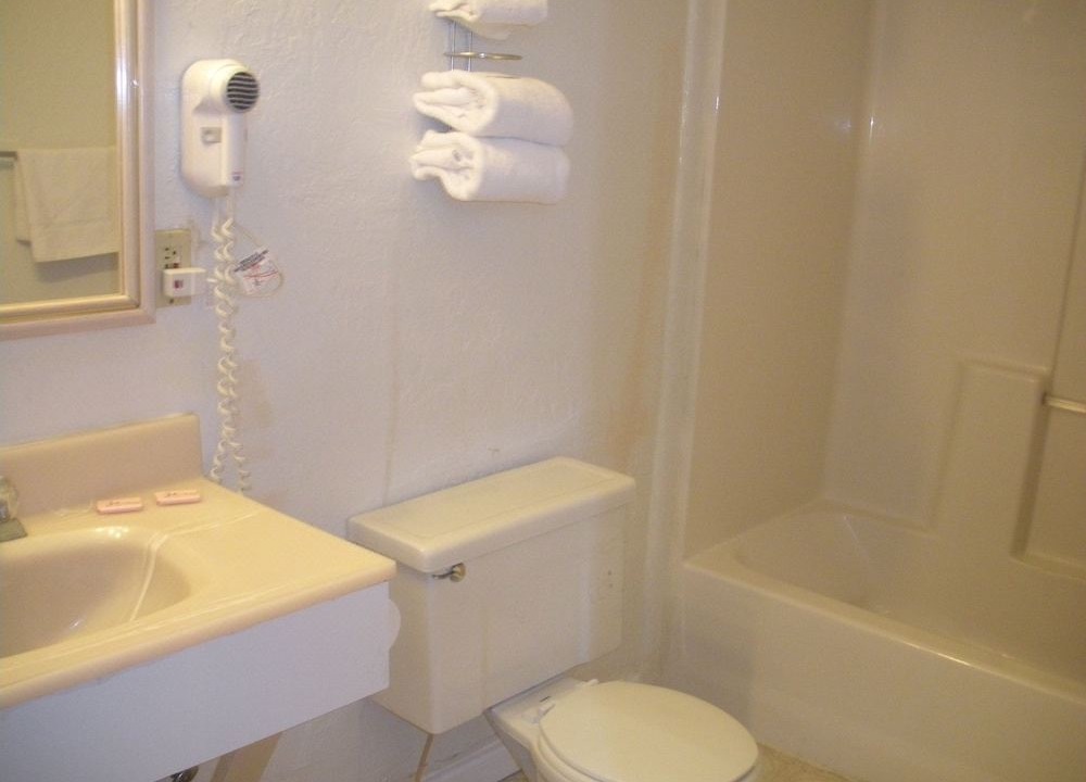 Photo of Bathroom in Panguitch
