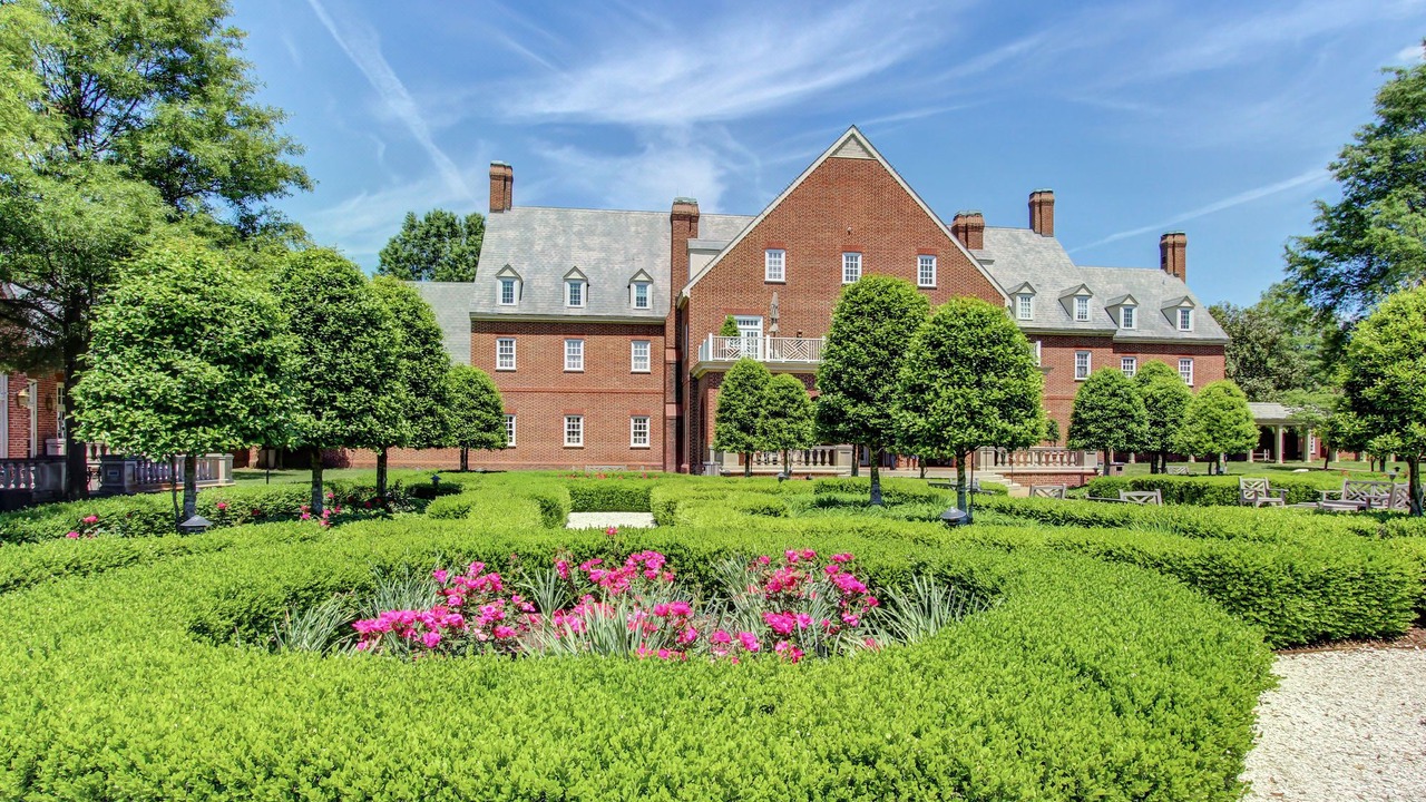 Photo of Buildings in Norfolk - Virginia Beach