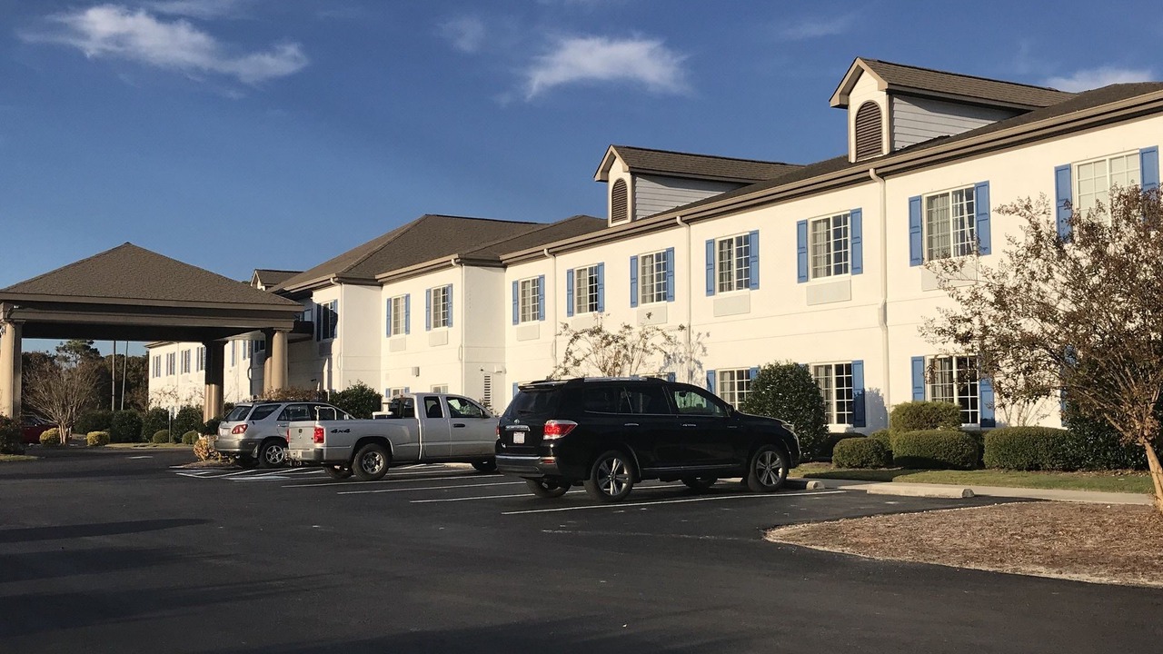 Photo of Buildings in Sneads Ferry