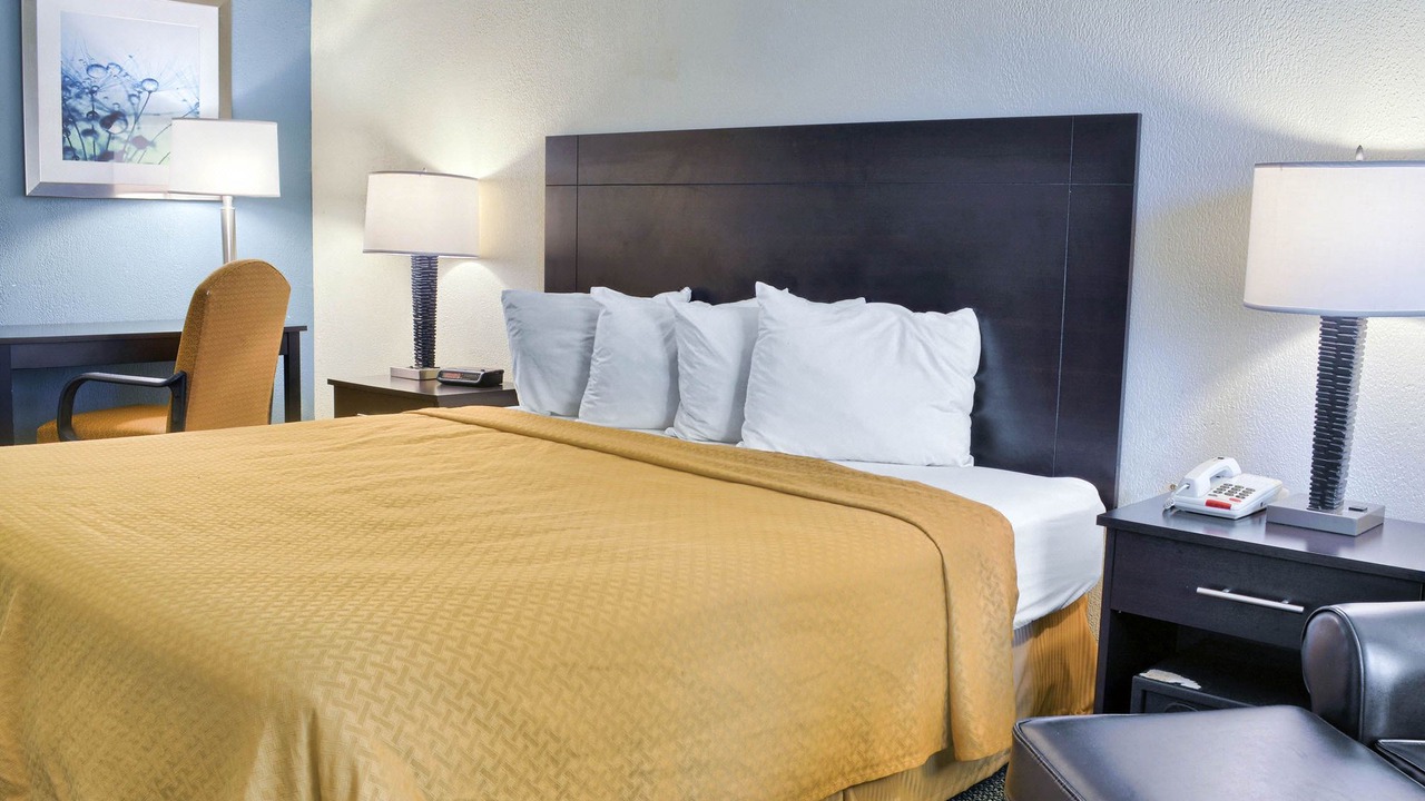 Photo of Bedroom in Thornburg