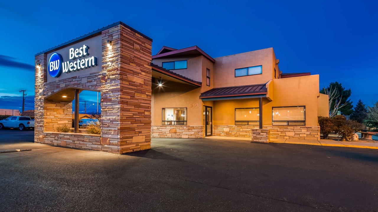 Photo of Buildings in Cottonwood