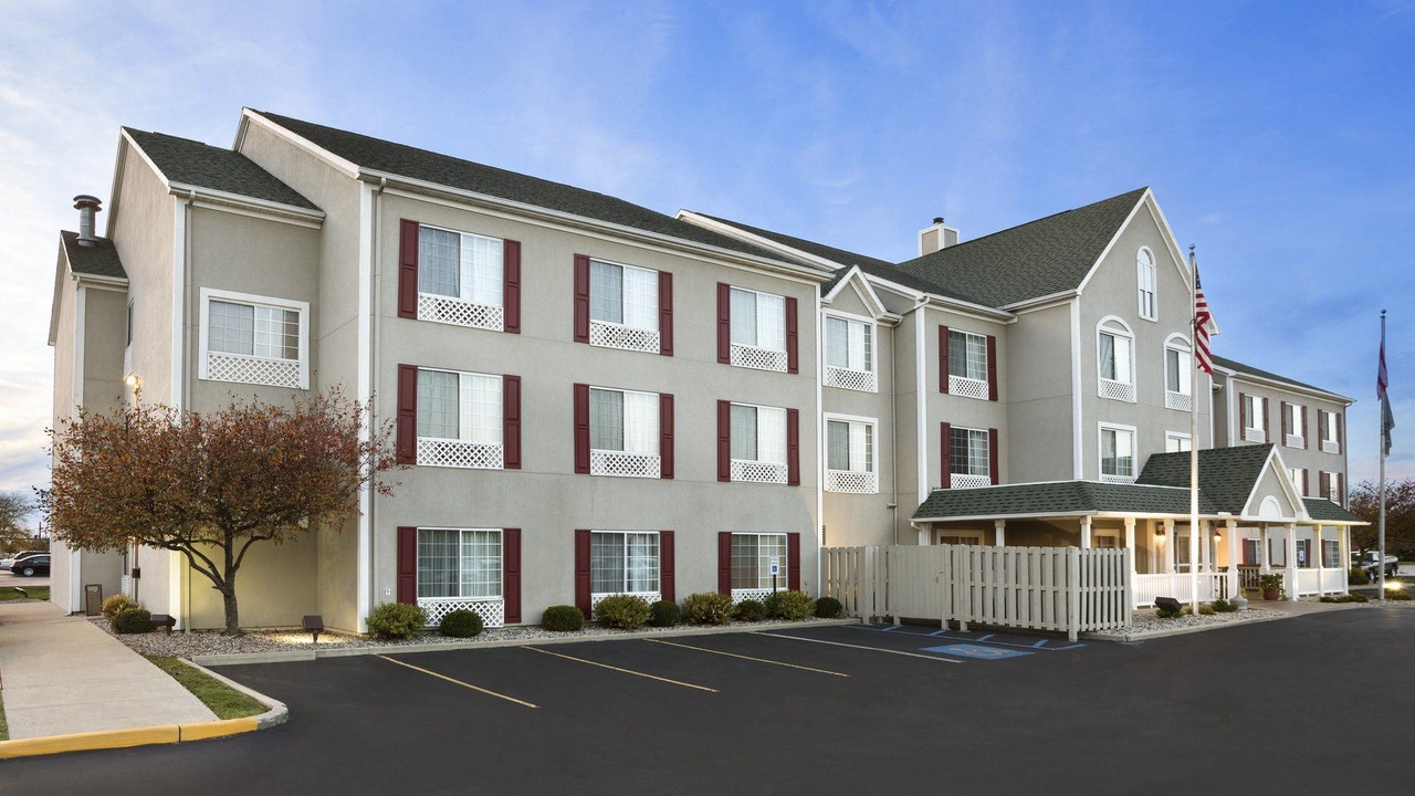 Photo of Buildings in Maumee