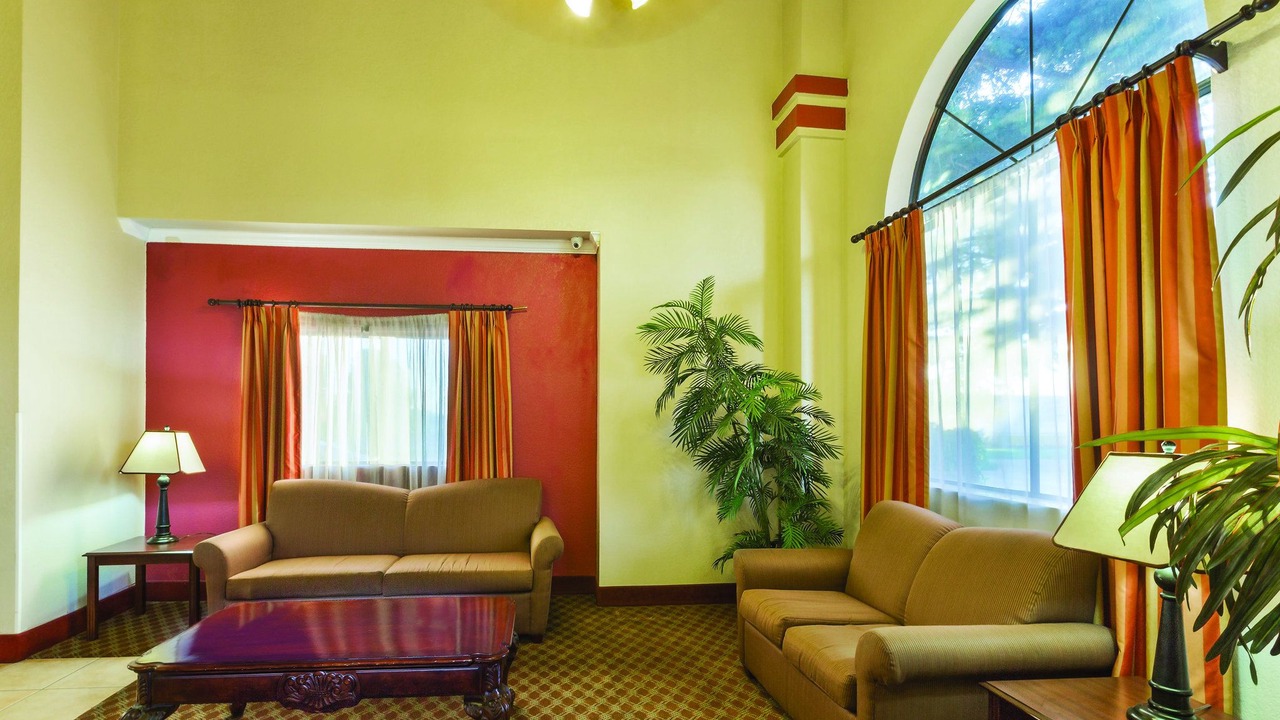 Photo of Livingroom in Tehachapi