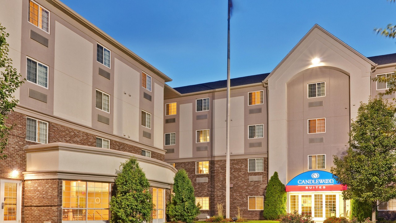 Photo of Buildings in Castleton