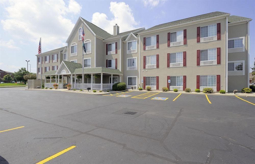 Photo of Buildings in Maumee