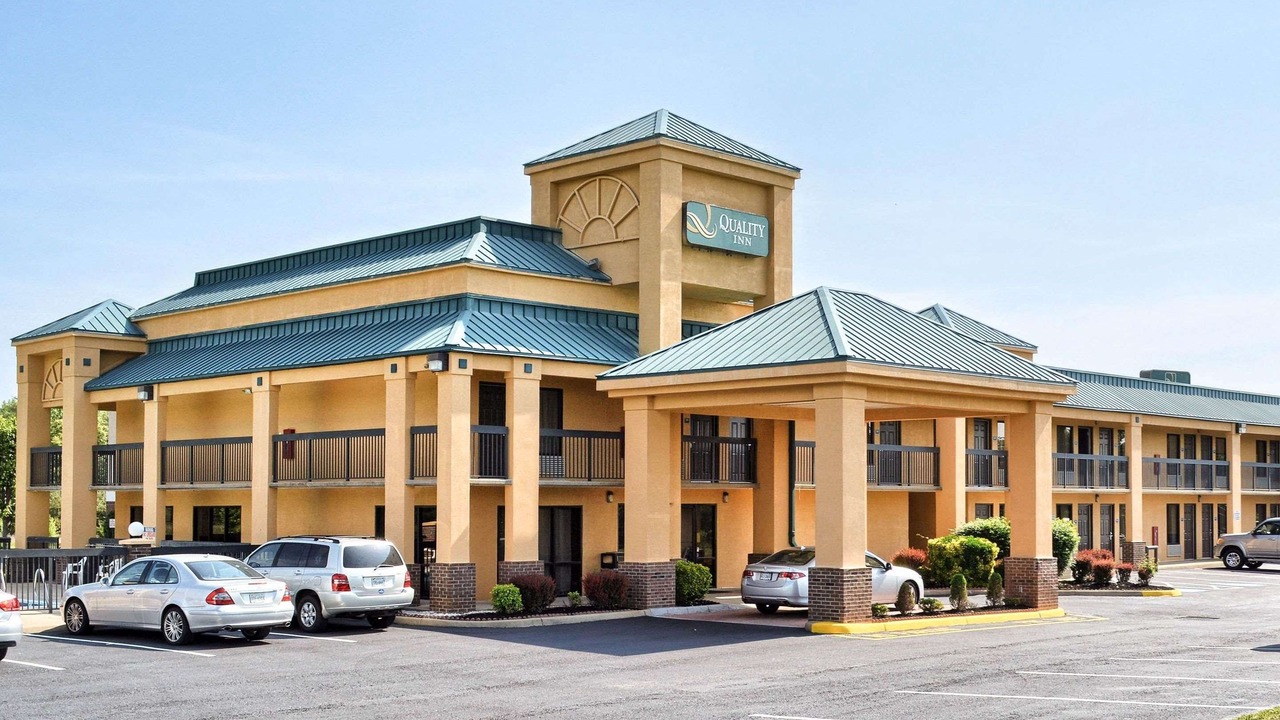 Photo of Buildings in Thornburg