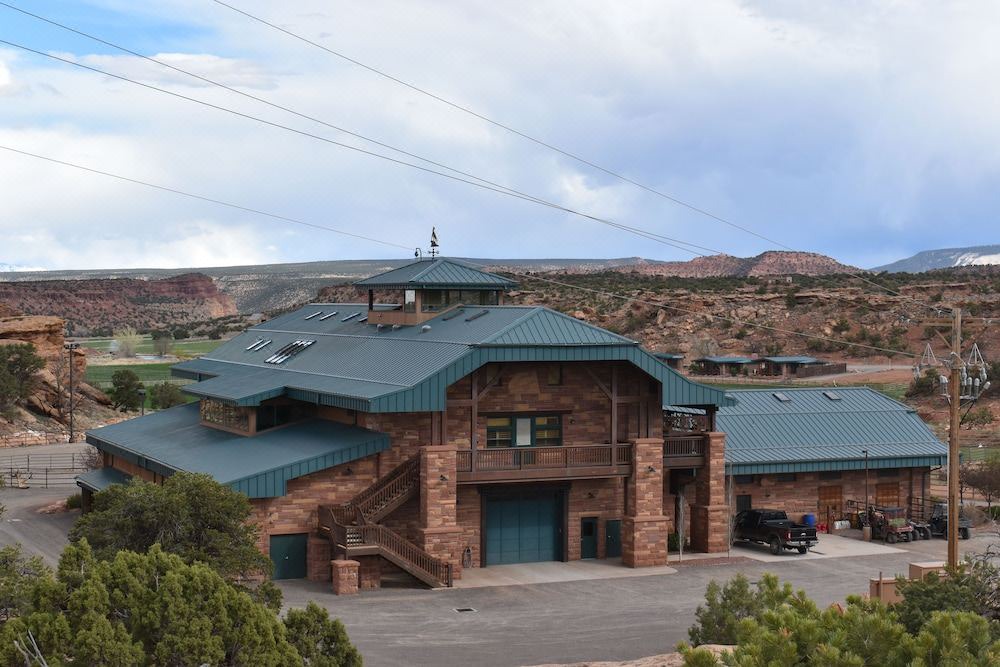 Photo of Buildings in Torrey