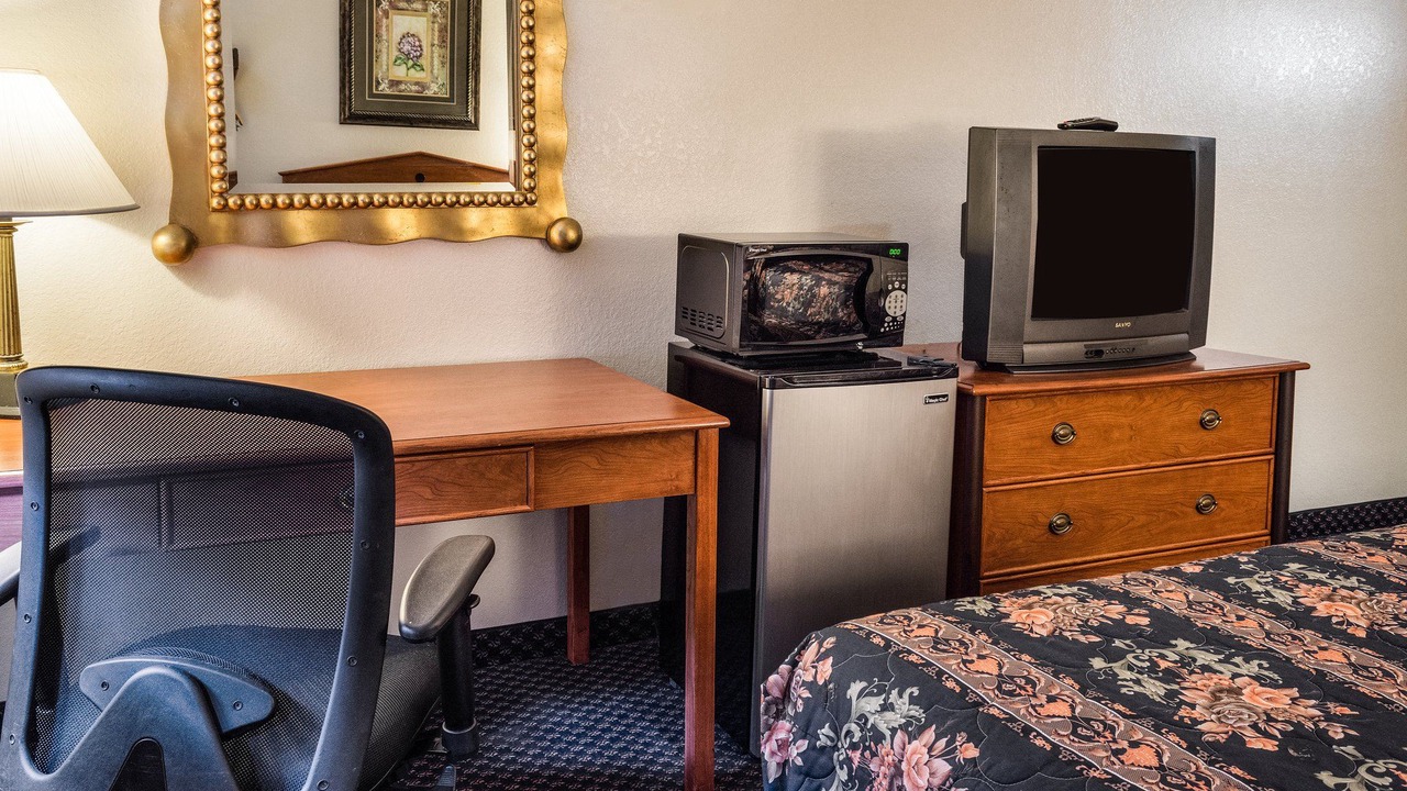 Photo of Bedroom in North Camellia Acres