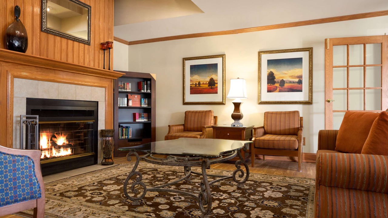 Photo of Livingroom in Maumee