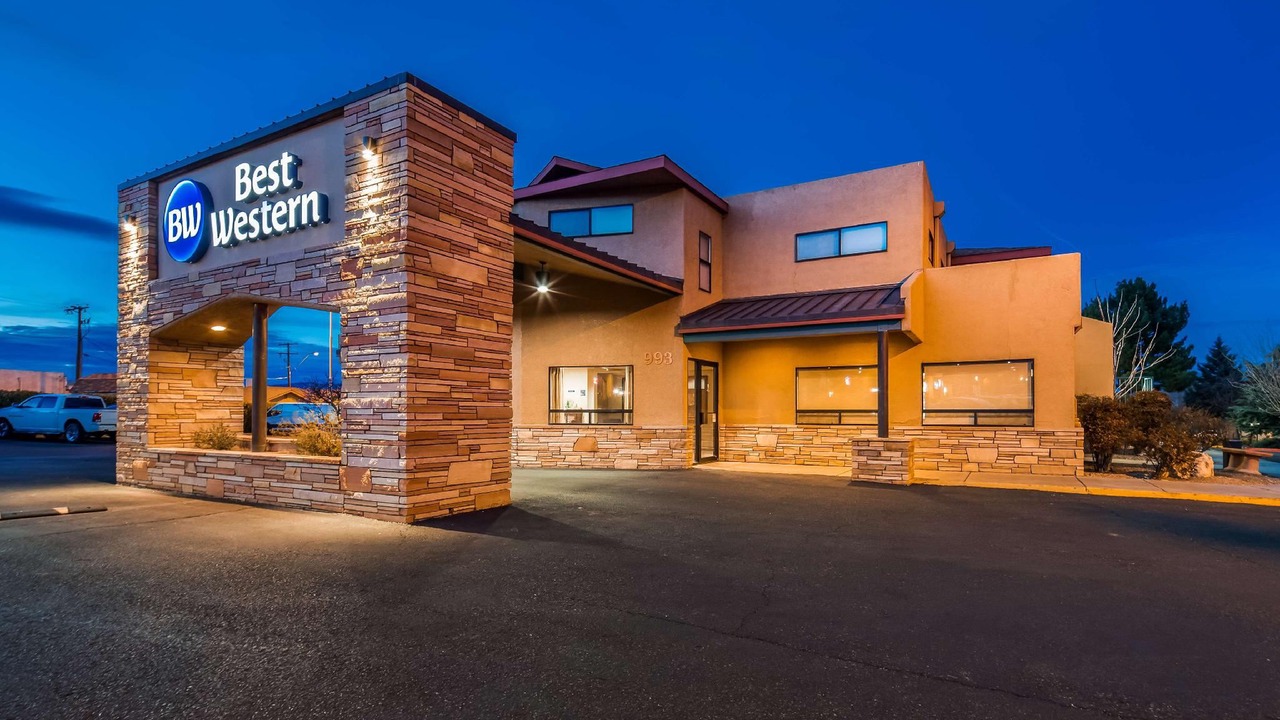 Photo of Buildings in Cottonwood