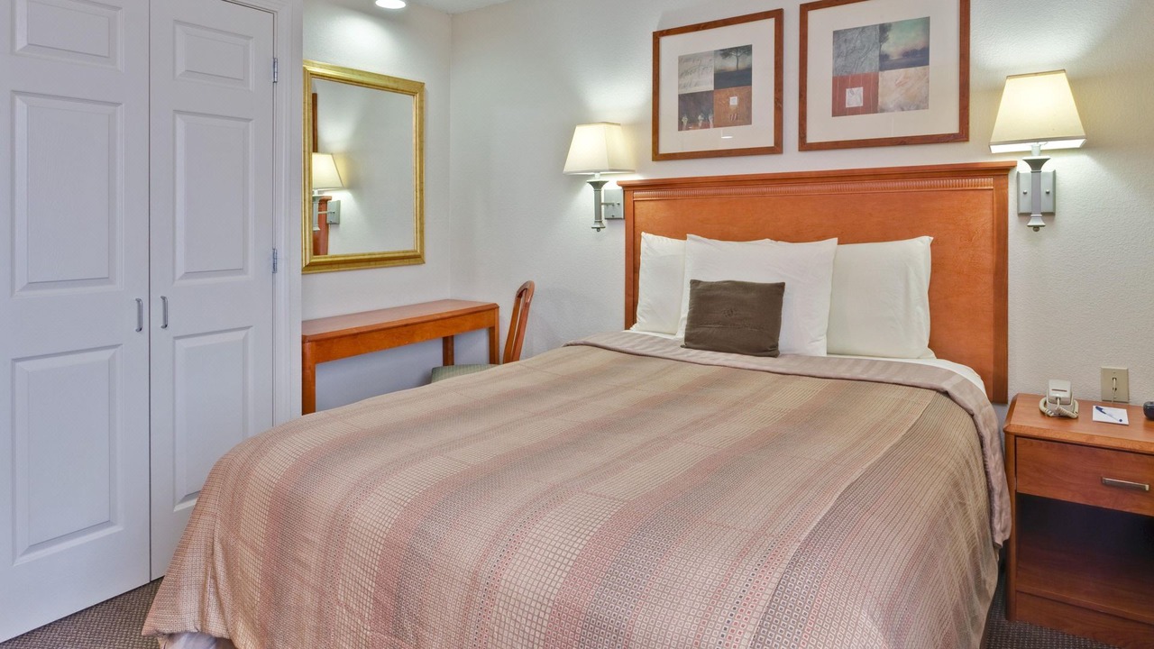 Photo of Bedroom in Castleton