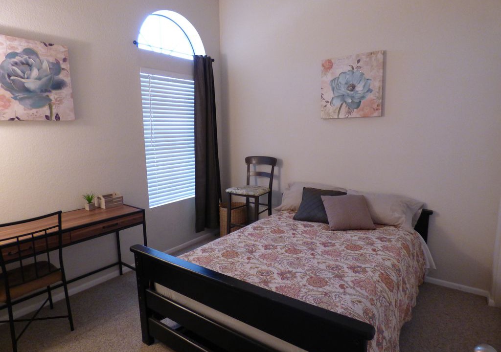 Photo of Bedroom in Alta Mesa Community Association