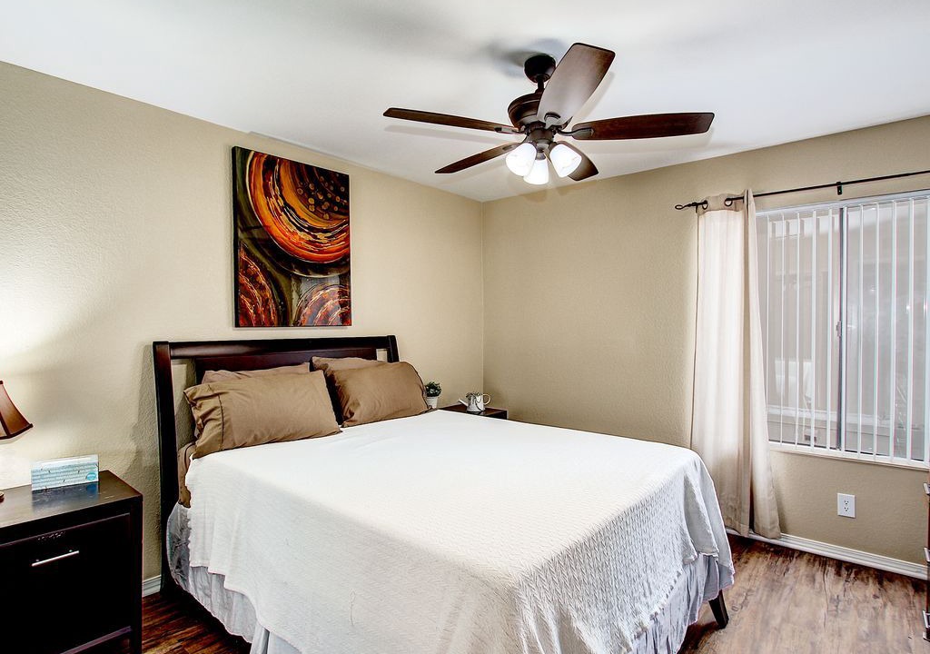 Photo of Bedroom in Scottsdale Estates Five