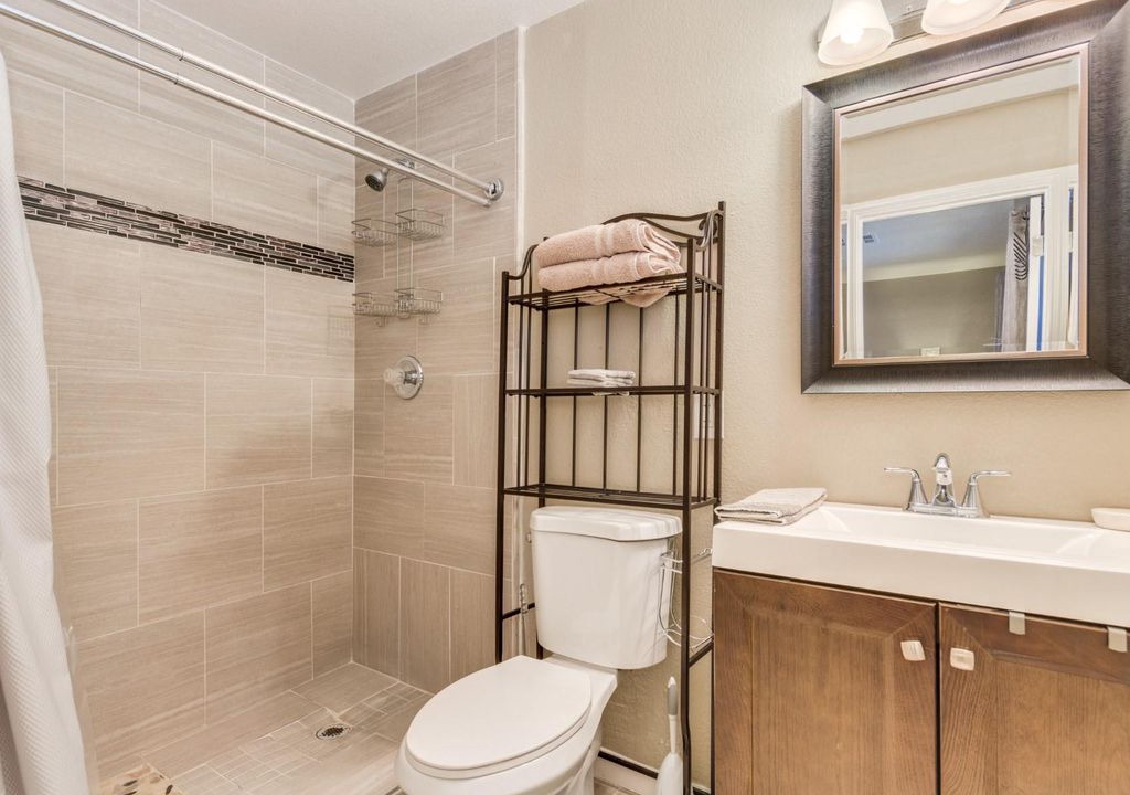 Photo of Bathroom in Western Villa