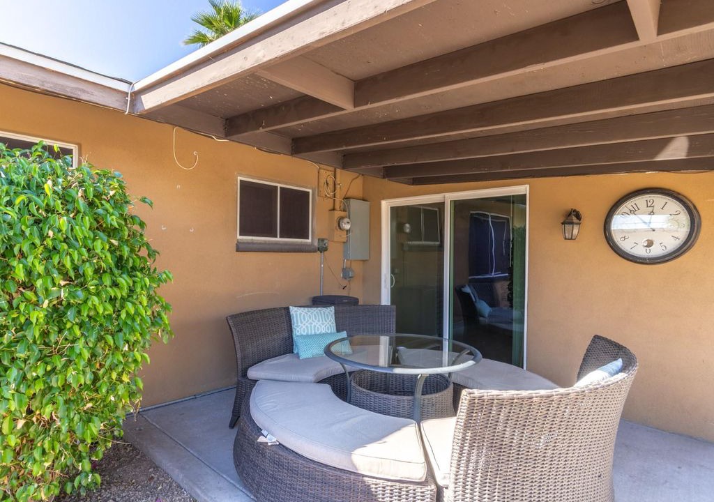 Photo of Patio Balcony in Western Villa
