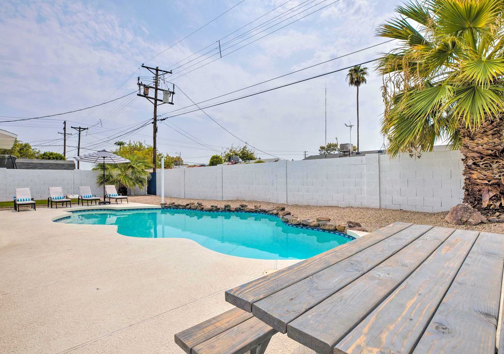 Photo of Outdoor in Scottsdale Estates Five