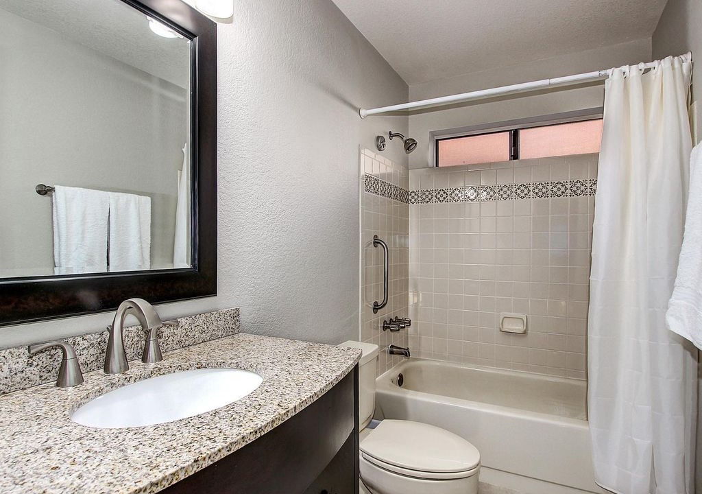 Photo of Bathroom in Casa Rica North